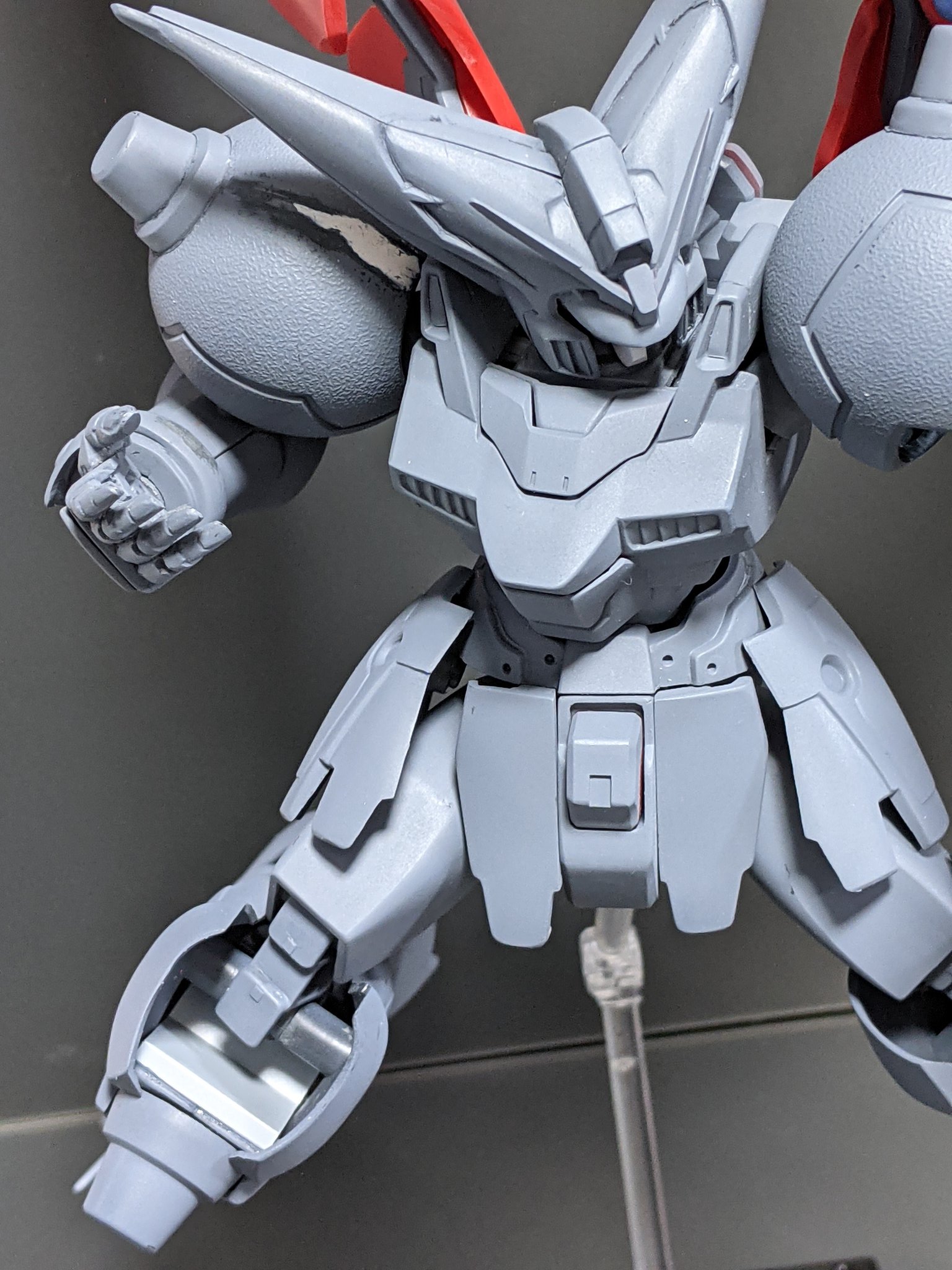 ちぇりのわ プラモラボ 今日の旧1 100hgマスターガンダム 捨てサフ後の粗潰しと 膝曲げたときに丸見えになるスネ内部の目隠し あとはスタンド穴の設置 いやー Mgのマスター 探し回って良かったですわ スタビライザー超かっこいい 旧キット