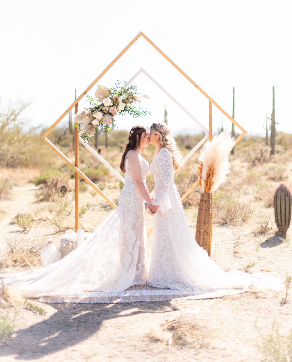 strutbridal's tweet photo. Who doesn't LOVE a bohemian style wedding? Can't get over our 2 beautiful brides and the boho wedding style! #lesbiansmarried #lgbt #lesbians #bisexualpride #brides #bridetobe #lesbianbride #lesbianbrides #bohemianbride #hippiewedding #azbride #arizonabride #arizonawedding https://t.co/WFcA1iQCPi