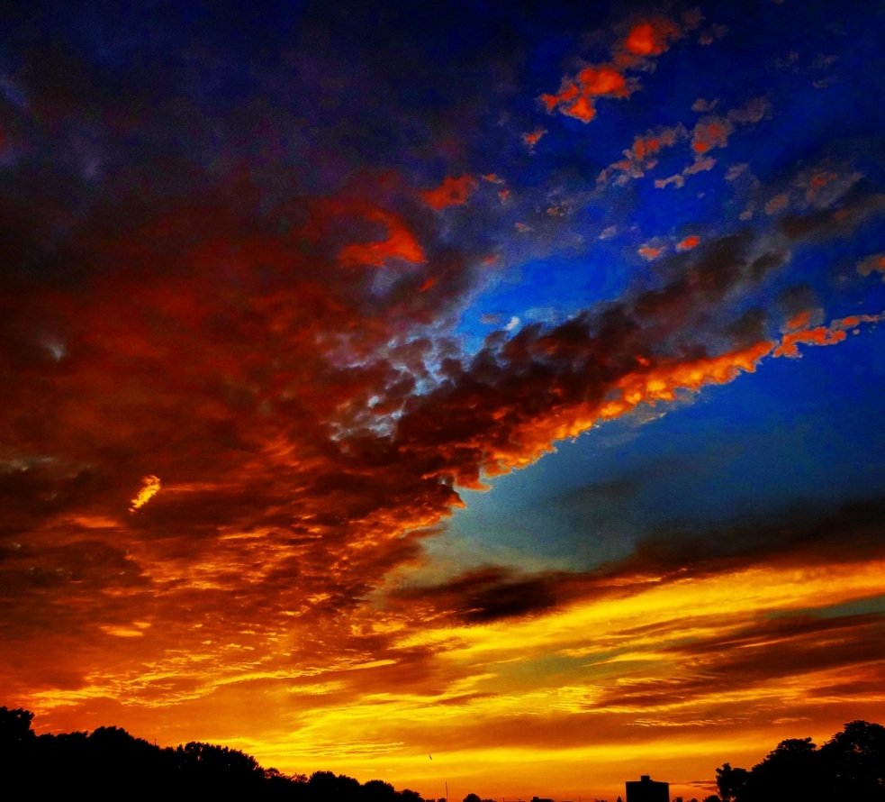 ChrisBnfts's tweet photo. Color~Clouds #NFT #4 ever by ChrsB
#NFTdrop
#nftart price .9 ETH https://t.co/kA2tohZ3HJ https://t.co/mMVU647m3s