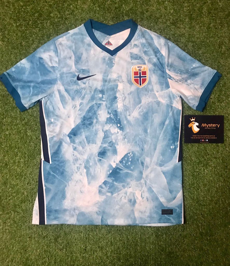 MysteryJKing's tweet photo. Belgium v France⚽

If Romelu Lukaku SCORES, we’ll giveaway a https://t.co/GcdIJD0UWv box to one lucky follower🎁

How to enter;
🔄Retweet
💖Like
🤝Following us https://t.co/jXfJ7scL8A