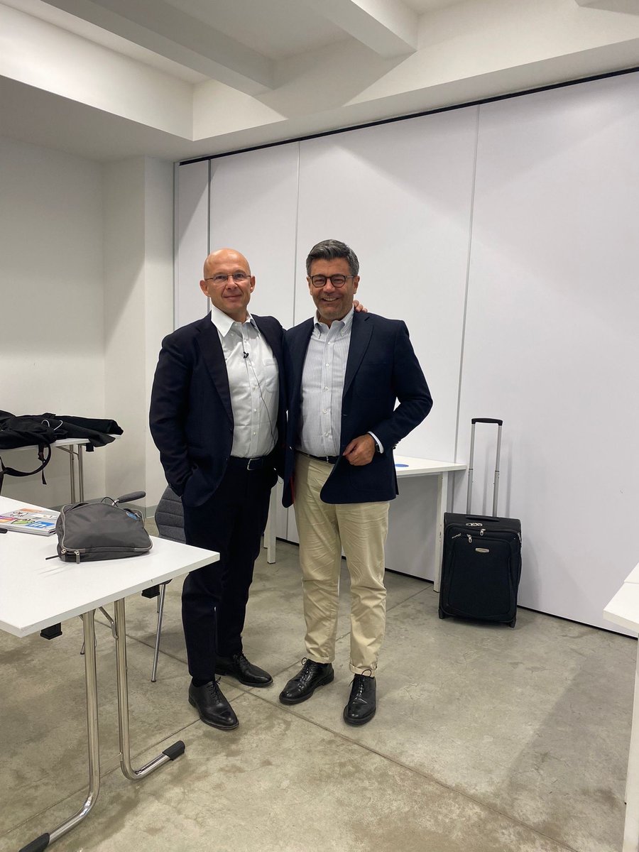 Matteo Mille (@teomille) on Twitter photo Questa mattina al <a href="/MilanoLUISSHub/">MilanoLUISSHub</a> ho avuto il piacere di partecipare come relatore all’Executive Programme in #CustomerExperience Management della <a href="/LuissBusiness/">Luiss Business School</a> per raccontare cosa facciamo con <a href="/microsoftitalia/">Microsoft Italia</a> in questo ambito. 🧑🏻🏫Grazie <a href="/ppbucalo/">Pier Paolo Bucalo</a> per questa opportunità!🙏🏻 Questa mattina al <a href="/MilanoLUISSHub/">MilanoLUISSHub</a> ho avuto il piacere di partecipare come relatore all’Executive Programme in #CustomerExperience Management della <a href="/LuissBusiness/">Luiss Business School</a> per raccontare cosa facciamo con <a href="/microsoftitalia/">Microsoft Italia</a> in questo ambito. 🧑🏻🏫Grazie <a href="/ppbucalo/">Pier Paolo Bucalo</a> per questa opportunità!🙏🏻