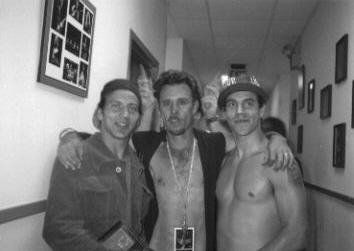 Hanging out w/ Eddie Vedder and Anthony Kiedis.
Which band do you like better... 
Pearl Jam or Red Hot Chili Peppers?