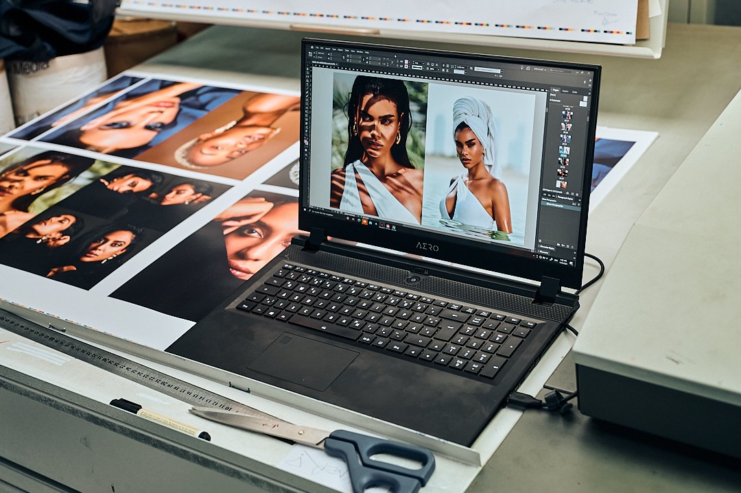 AORUS_DE's tweet photo. Produktion beschleunigen, Inspiration steigern - AERO 17
 
Mehr Infos: https://t.co/pMOELuZQge

📷: dgtlcraft_postproduction

#PerformanceAboveAll #AERO #CreatorLaptop https://t.co/by4bugfGH7