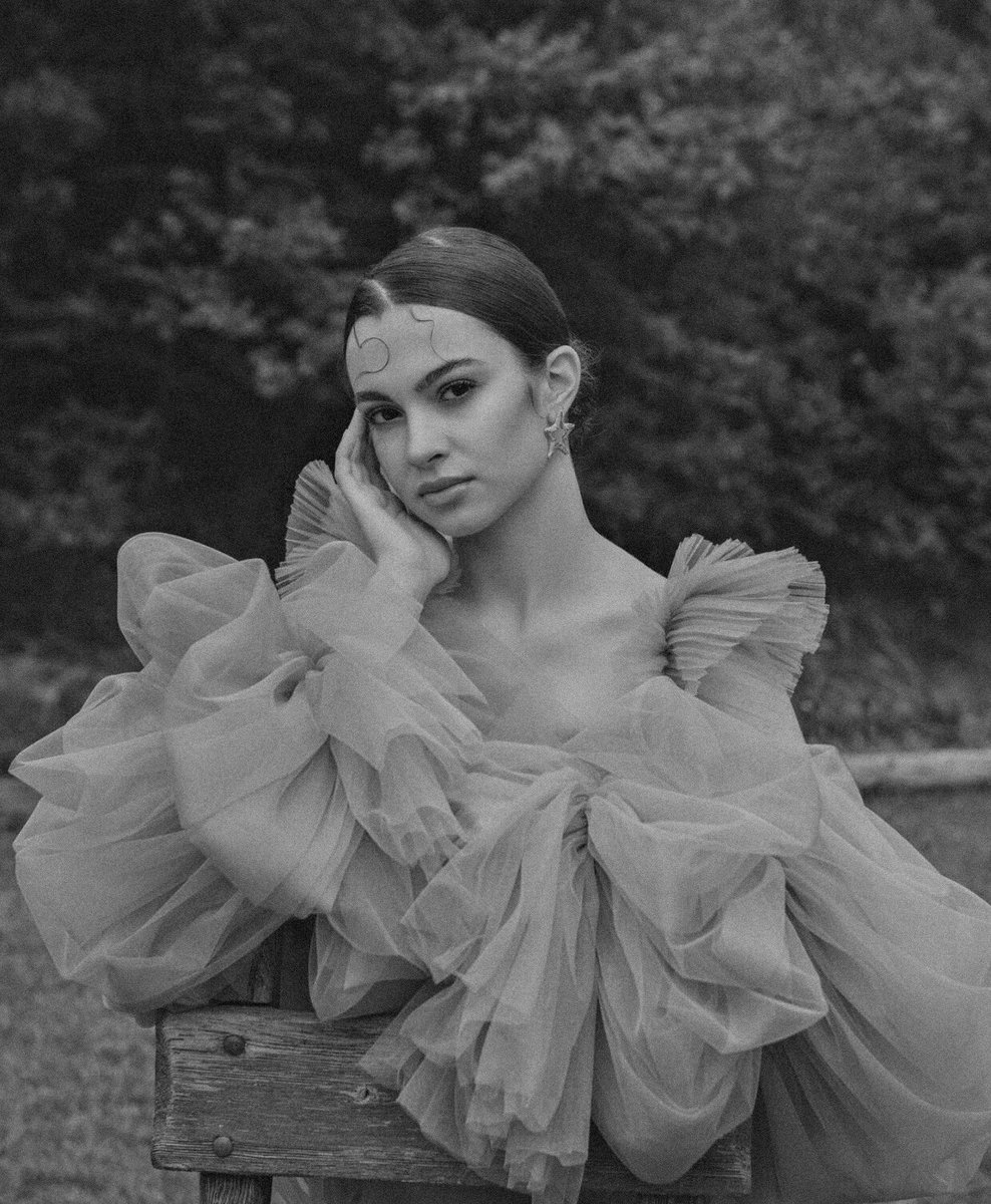 PRINCESS 🌸

— #SuBurcuYazgiCoskun • @SuBurcuYzg