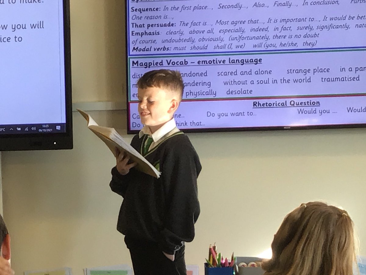 LindenRDAsh's tweet image. Performing our persuasive speeches in front of the whole class before getting specific critique for how to improve what we have written. #LindenEnglish @LindenRoad