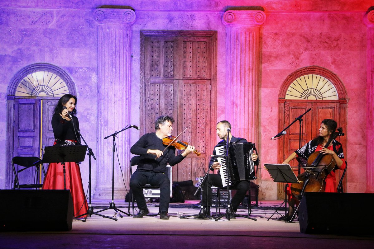 IntiraT_'s tweet photo. Very much enjoyed the great concert in #Slemani, #Kurdistan Great audiences too!
➡️ https://t.co/yIs713k5Iy https://t.co/HYvVESdHAg