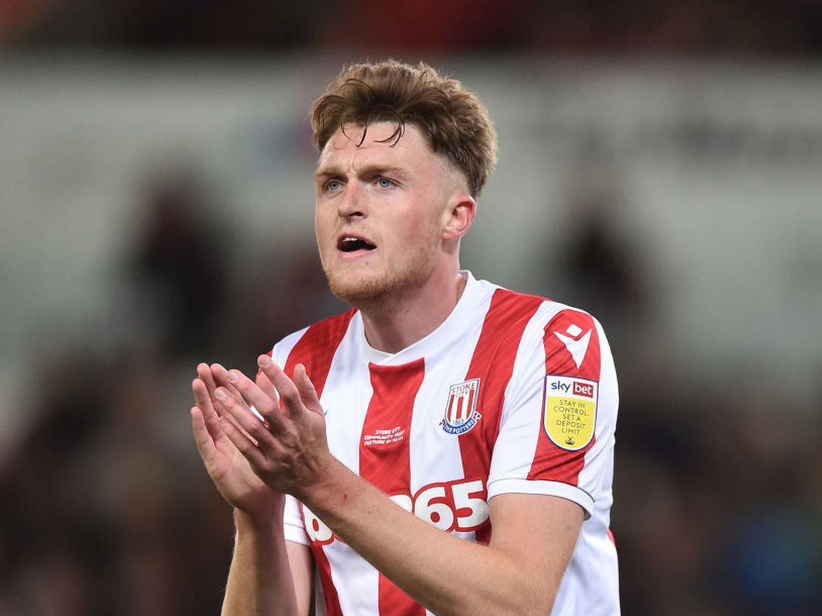secondtierpod's tweet photo. Who’s the best defender in the Championship? https://t.co/JmPenZno3f