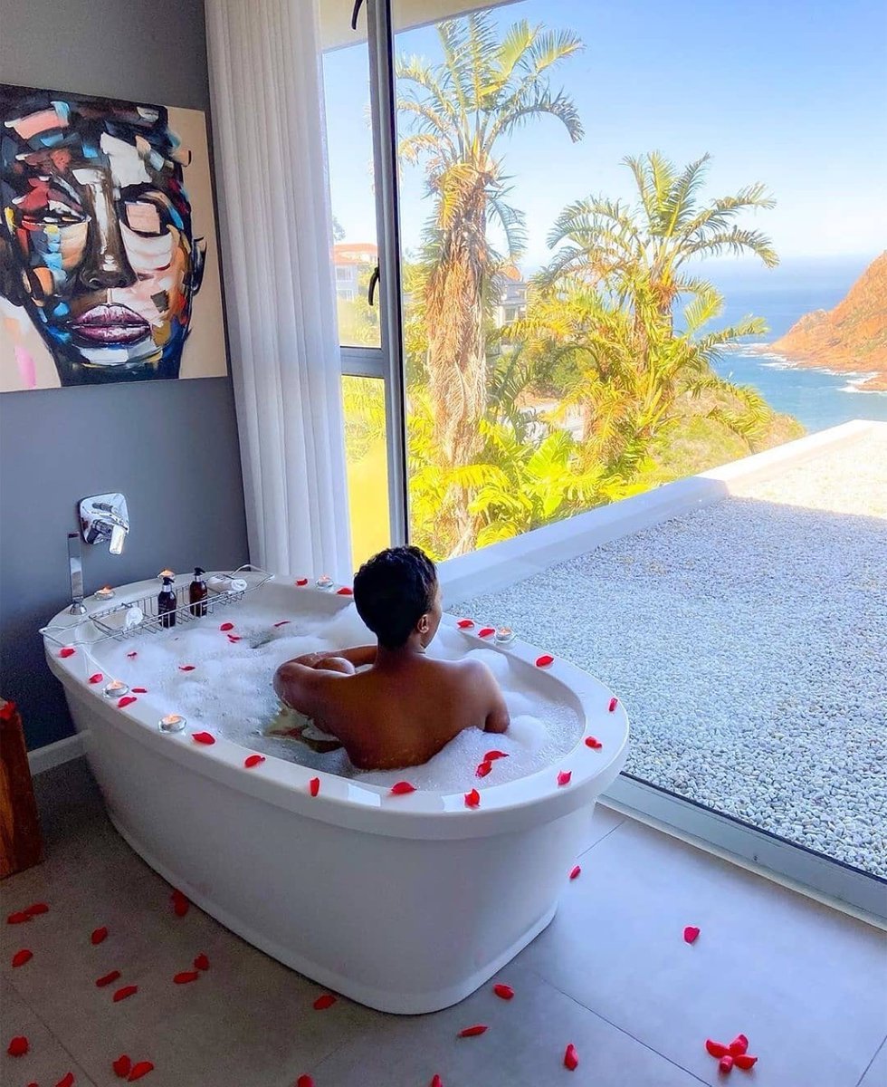 visitknysna's tweet photo. Slow down, relax, indulge: which blissful bathtub view would you choose to relax and unwind in? 1,2, or 3 🛁 #VisitKnysna

📸 IG: katya_donova
📸 IG/soulontheheads
📸 IG/jaynebrand_

#BathtubDay #BathWithAView #Knysna #ShareSouthAfrica https://t.co/kO69XVfw1q