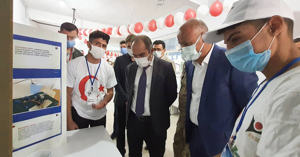malazgirtmem's tweet photo. Malazgirt Belediye Başkanı Sayın Cengiz Altın, Jandarma Komutanı Sayın Aydın Aydın ve İlçe Milli Eğitim Müdürümüz Sayın Vedat Kaya Feyzi Akkaya Mesleki ve Teknik Anadolu Lisesinin düzenlemiş olduğu TÜBİTAK Bilim Fuarına katılım sağladılar. https://t.co/QVRUKdWGnV