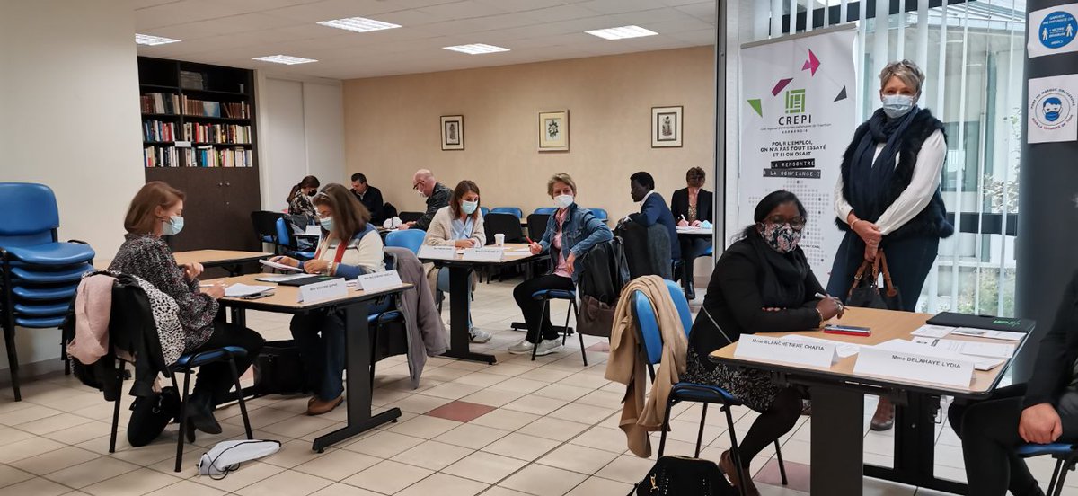 Les conventions sont signées ! C'est officiel, durant 6 mois maximum le parrain/marraine accompagnera avec bienveillance son/sa filleul.e, le.la conseillera et le.la soutiendra dans ses recherches d’#emploi. 👏