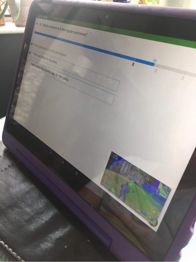 free_range_kid's tweet photo. #pasttense #English with @FortniteGame walkthrough 🤣😩💙🧩🌈 #freerangekid https://t.co/5PbaUEwsQA