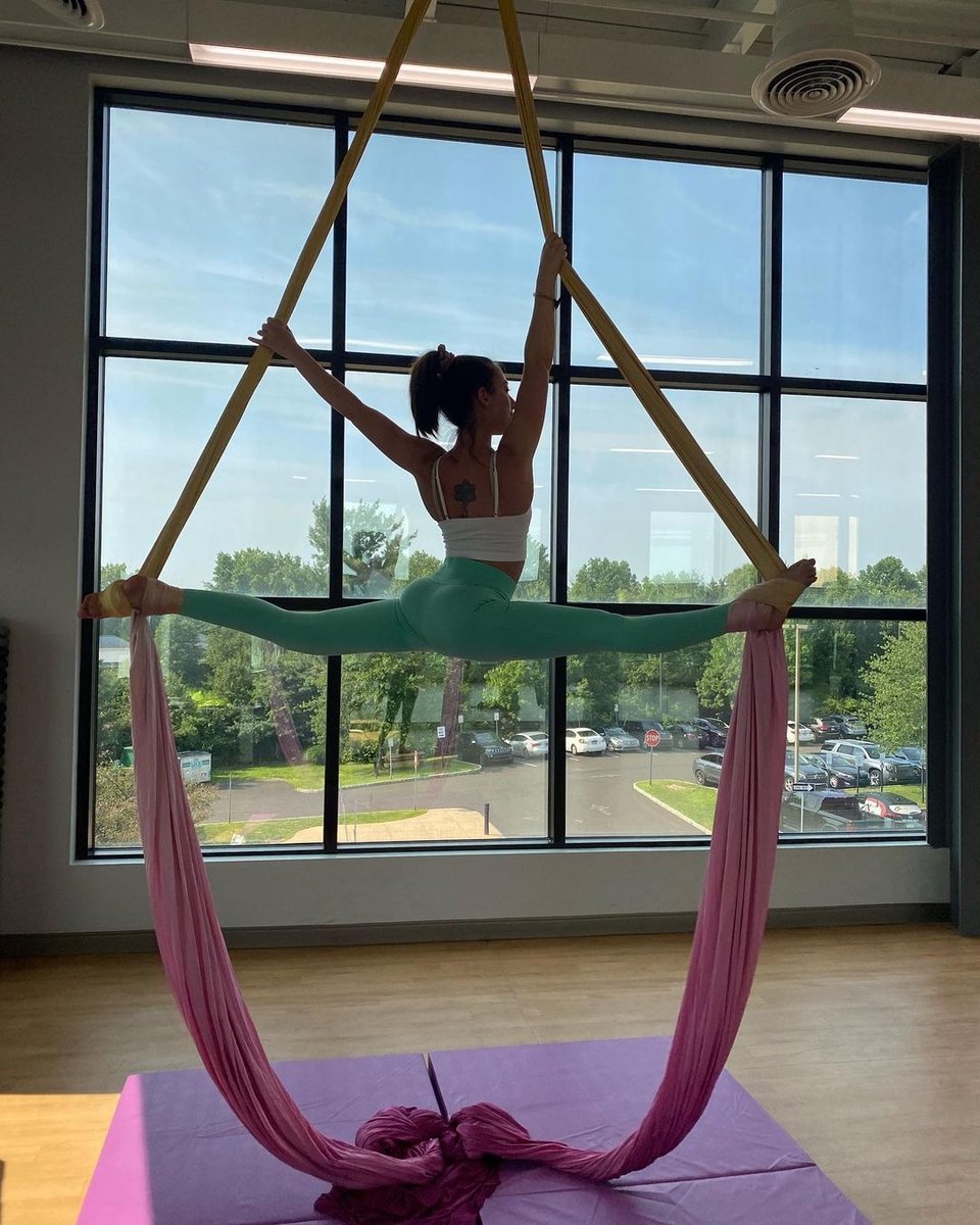 upliftactive's tweet image. Aerial splits are always cool. When they're done in our Pink Ombre Aerial Silks like @samicardonick, even cooler 😍