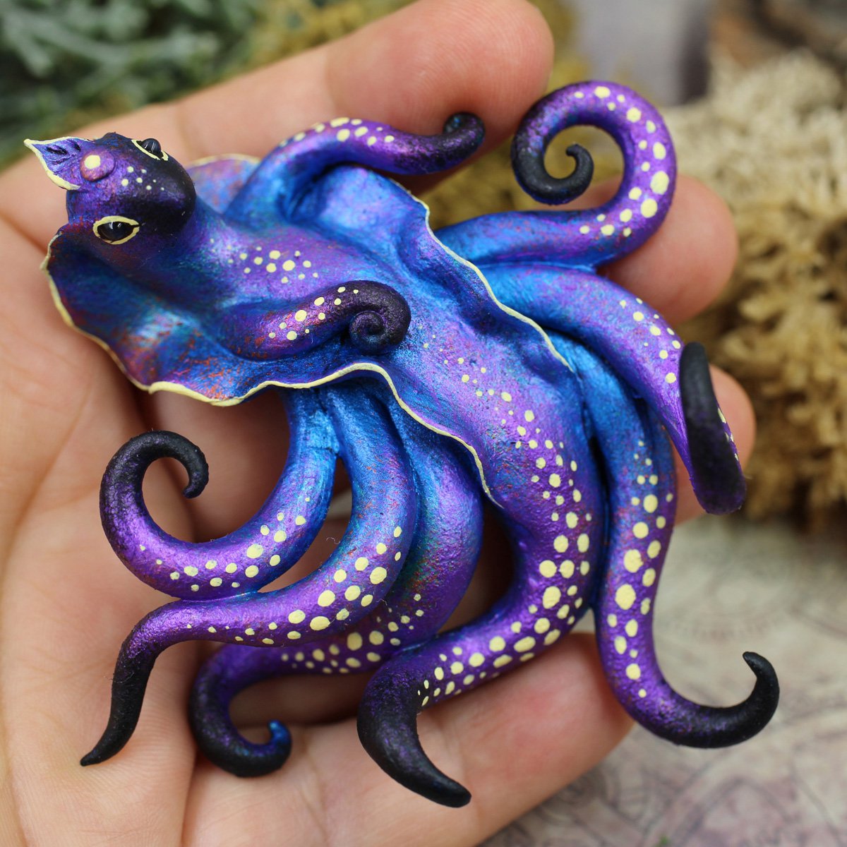 rainbowmarleo's tweet photo. Octo-woman wants your love. Let's give birth to a cute little Lovecraft!

More creepy and cute resin fantasy miniatures, ❤️click:
https://t.co/fcwaOW2Jbd

#mermaid #cuttlefish #tentacle #monster #deepone #alienbride #merfolk #innsmouth #lovecraftian #dagon #cthulhu #octogirl https://t.co/kvX5NiaM6R