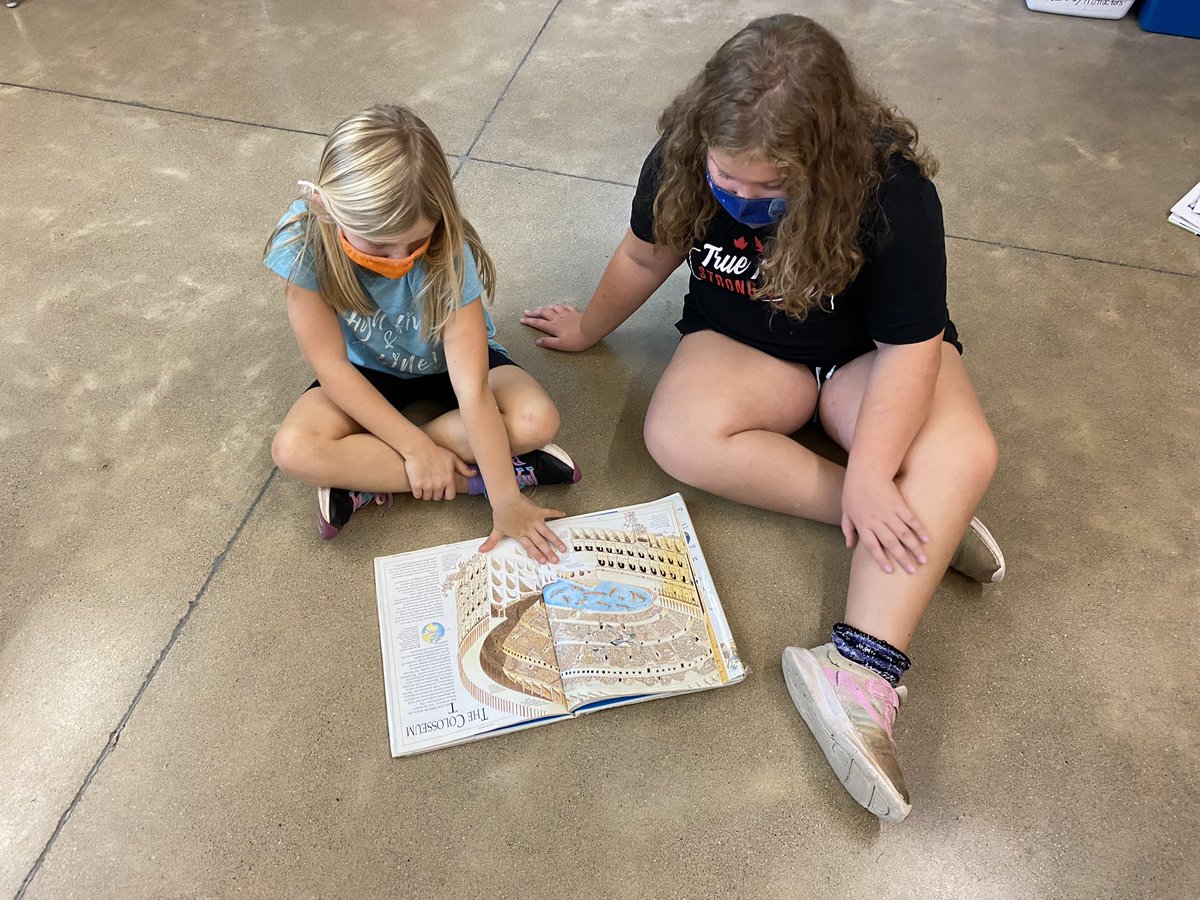 MrsEmburysClass's tweet photo. Buddy reading to build schema about structures https://t.co/EpGvY5tbAC