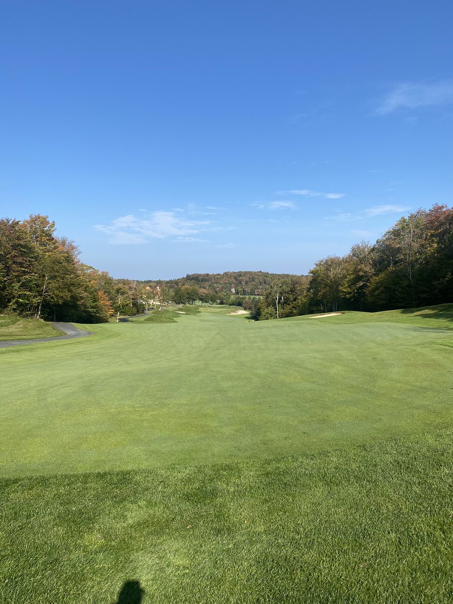 Beautiful day on the links. Fall colours just starting to sparkle.