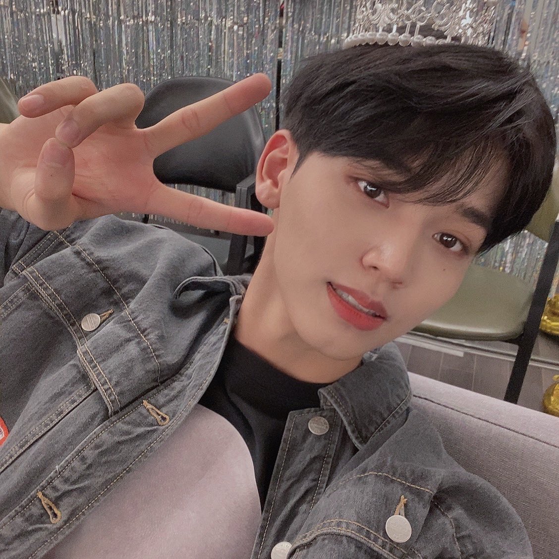 OmegaX_members's tweet photo. [#OX]

100일 라이브하고
열심히 연습 하고 왔다☺️
100일이라 그런지 알찬 하루였다💕
사랑해 for x😉

#OMEGA_X #오메가엑스 #혁 https://t.co/kfEuosJvJ6