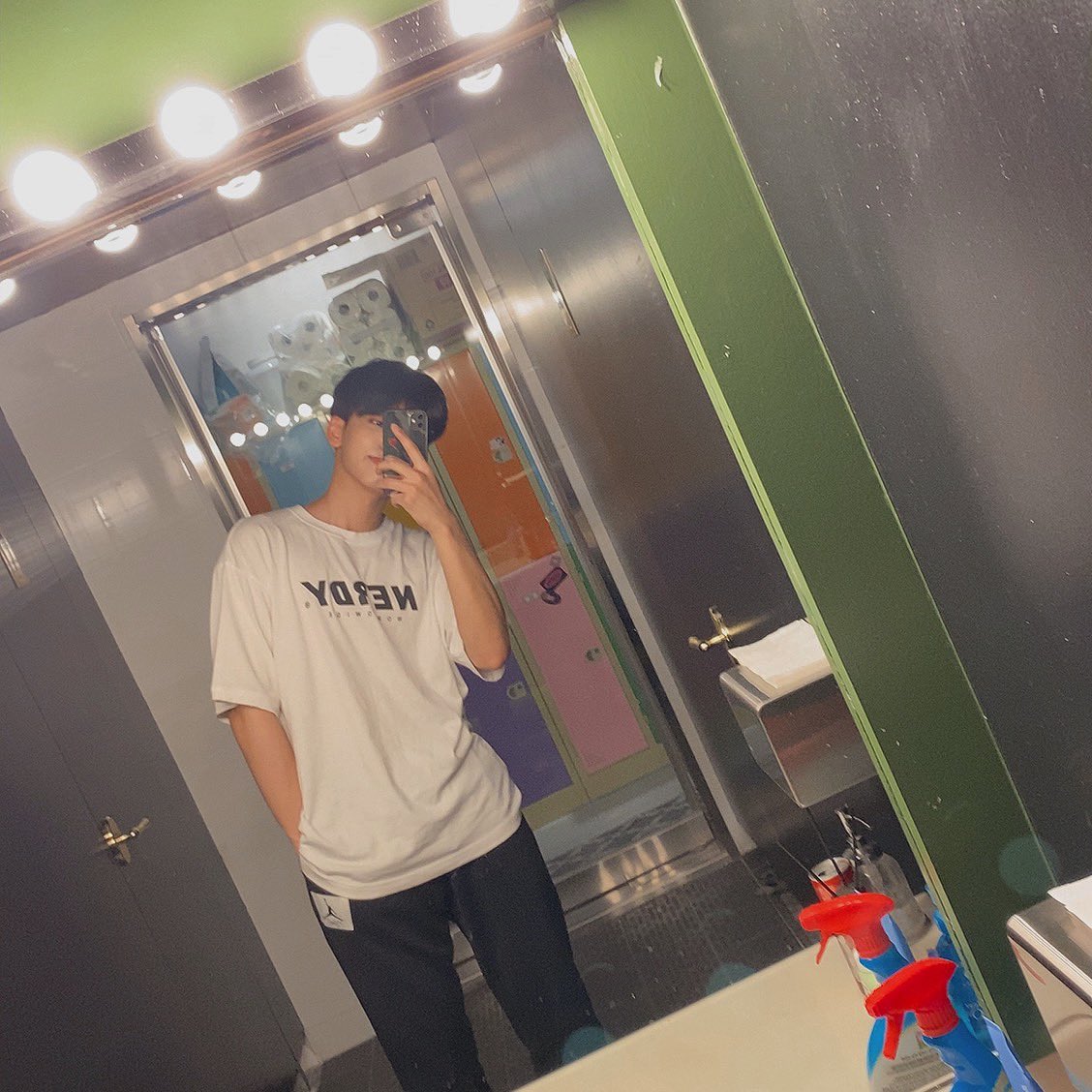 OmegaX_members's tweet photo. [#OX]

100일 라이브하고
열심히 연습 하고 왔다☺️
100일이라 그런지 알찬 하루였다💕
사랑해 for x😉

#OMEGA_X #오메가엑스 #혁 https://t.co/kfEuosJvJ6