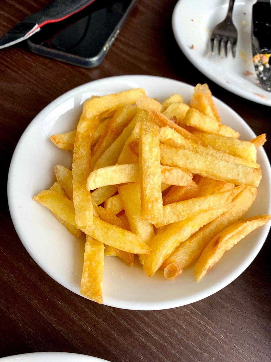 sometimes all you need is a plate of really fucking good chips