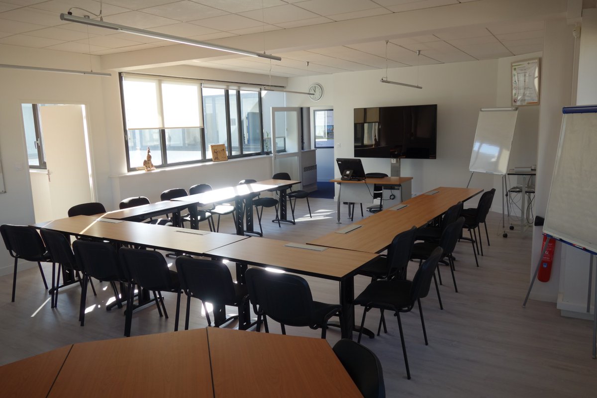 Egis Forhom (@institut_forhom) on Twitter photo 👋C'est reparti à La Rochelle ! Le centre de formation <a href="/institut_forhom/">Egis Forhom</a> est fin prêt à vous accueillir à nouveau ! Toute l'équipe est impatiente de retrouver des stagiaires en salle de formation !
bit.ly/306IRgU 👋C'est reparti à La Rochelle ! Le centre de formation <a href="/institut_forhom/">Egis Forhom</a> est fin prêt à vous accueillir à nouveau ! Toute l'équipe est impatiente de retrouver des stagiaires en salle de formation !
bit.ly/306IRgU