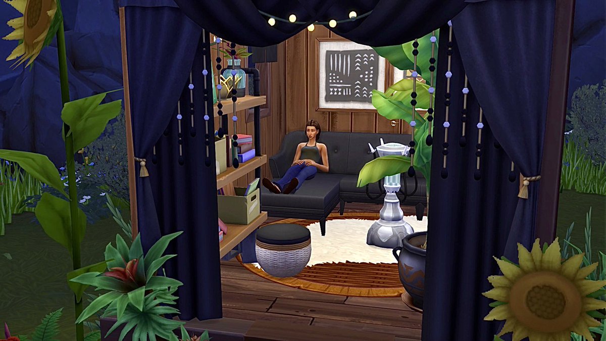 TheSpookySimmer's tweet photo. I don’t think I ever posted the interior shots of this Adults Only Treehouse 🤫 @TheSims #TheSims4 #ShowUsYourBuilds #Ps4 #ConsoleBuilds #NoCC https://t.co/XMetpJi14F