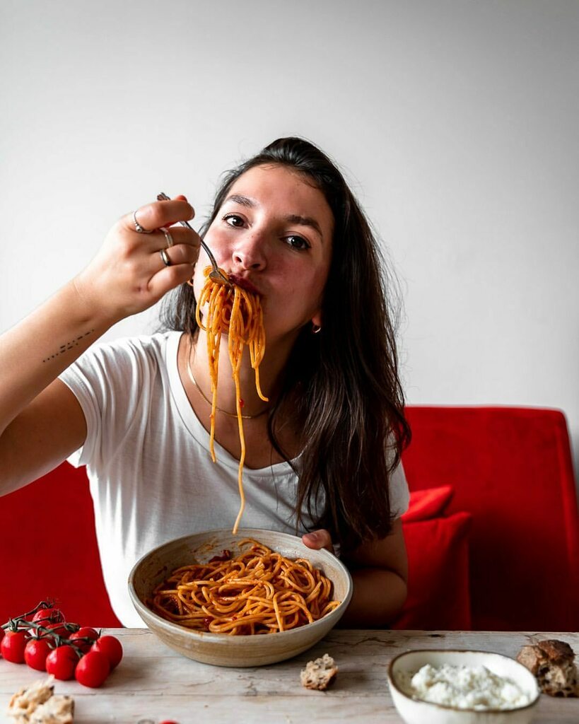 adashandasplash's tweet image. Are you camera shy? 

Today’s the penultimate day of the #EatCaptureShare challenge hosted by @thelittleplantation and judged by @bealubas and @twiggstudios. The Theme is “About the Author”, which involves taking a self-portrait. Stepping in front of the… ift.tt/3BkNXUl