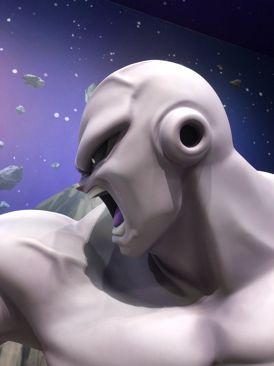 TanookiKuribo's tweet image. Toei booth #NYCC #NYCC2021