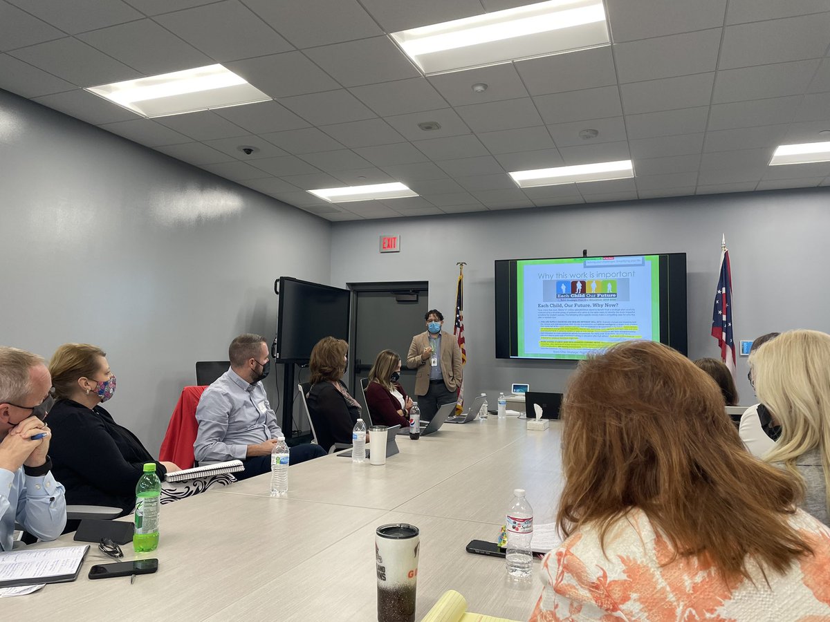 sehart00's tweet photo. 3 former coworkers collaborating today at HCESC! Great presentation by Dr Craig West! @MrDrWest2 @DrOrso_DP https://t.co/XXqB5hxPXS