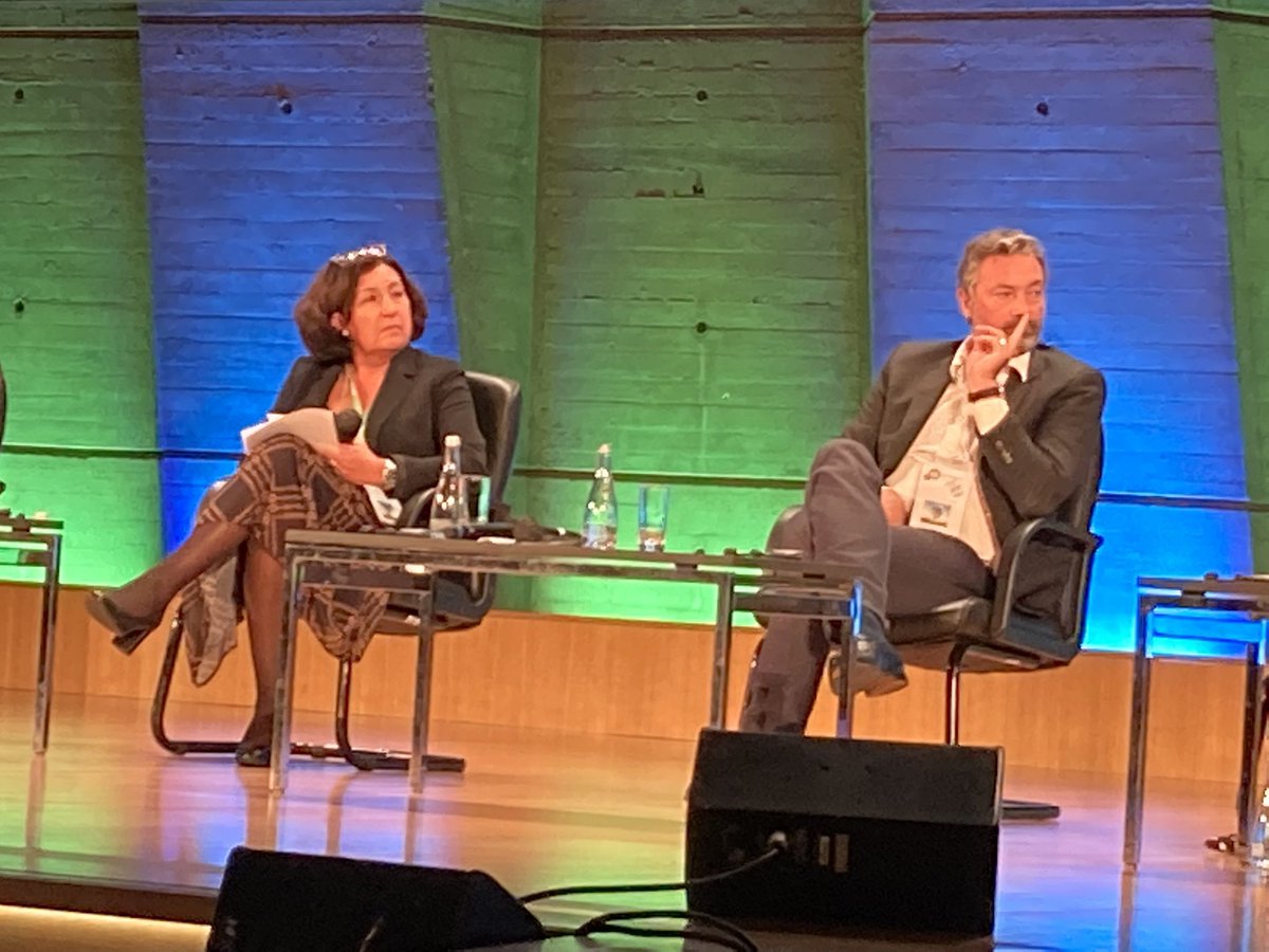 #colloqueSER
<a href="/ar_leroy/">Arnaud Leroy</a>, président <a href="/ademe/">ADEME</a>, rappelle que la dynamique des gaz verts est bien là et que <a href="/GRDF/">GRDF</a> est soucieux de la taille des sites de méthanisation.
#energie #enr #acceptabilite