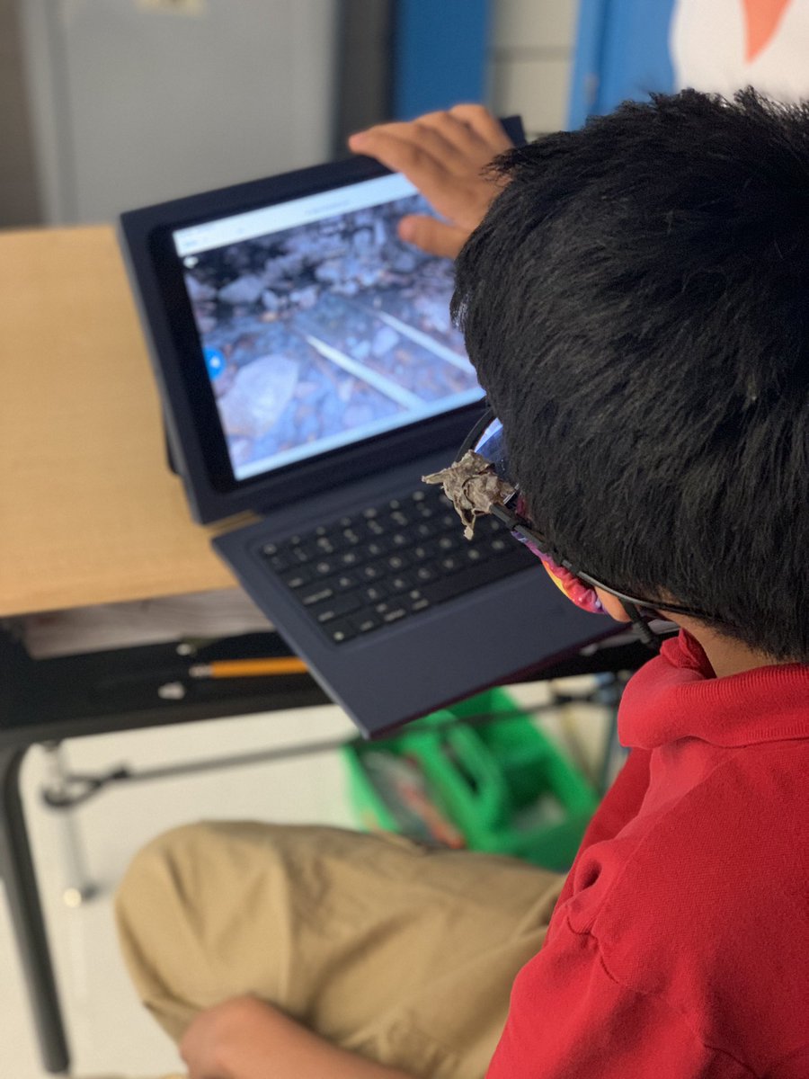 WHBrown_STEM's tweet photo. We may not be able to go to a real cave but thankfully our students were able to use technology to travel there virtually as they learned about biomes. Their excitement was infectious! #STEMeducation #nearpodvr #clusterclassroom https://t.co/zGf8EDvYRq