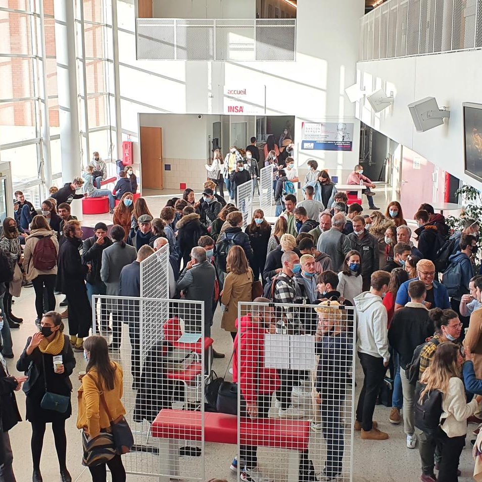 Storengy's tweet photo. #HackathonSoings | Aujourd'hui, Storengy, les étudiant·es de l'@insacvl et les partenaires et élus locaux se sont réunis pour identifier des solutions énergétiques innovantes pour le #territoire. https://t.co/EoBLJxozLL