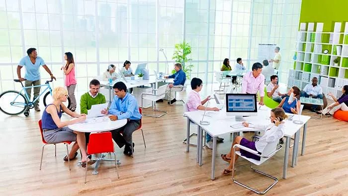 Metodologias Ativas para a Educação Presencial, Blended e a Distância (curso online) bit.ly/3afV7gL 
Explora diferentes tipos de metodologias ativas que convidam os alunos a uma maior responsabilidade na condução de seu processo de aprendizagem, promovendo sua autonomia