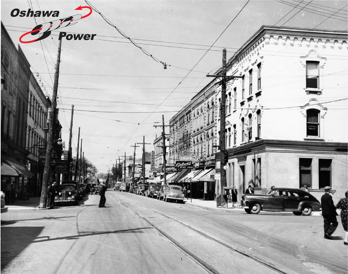 oshawapower's tweet photo. Downtown Oshawa has changed a lot throughout the years, but we've powered our city through it all. This Thanksgiving weekend, get out and check out some of the great local businesses in our downtown! #ThrowbackThursday #Since1887
π·: King St. W (c.1946) https://t.co/mFOfeNBNfj