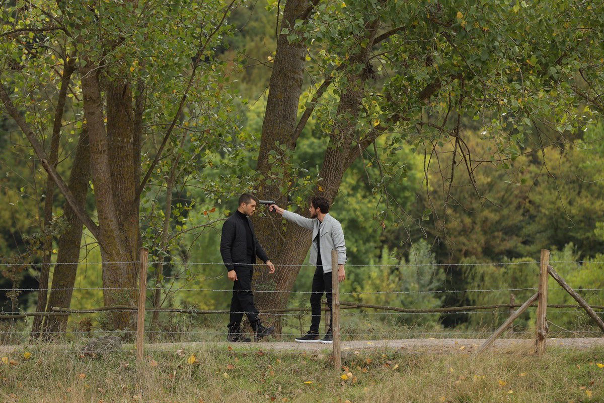 последнее лето турецкий сериал 26 серия. прошлое лето 8. последнее лето турецкий сериал 2021. последний месяц летних каникул. последнее лето сериал 2021.