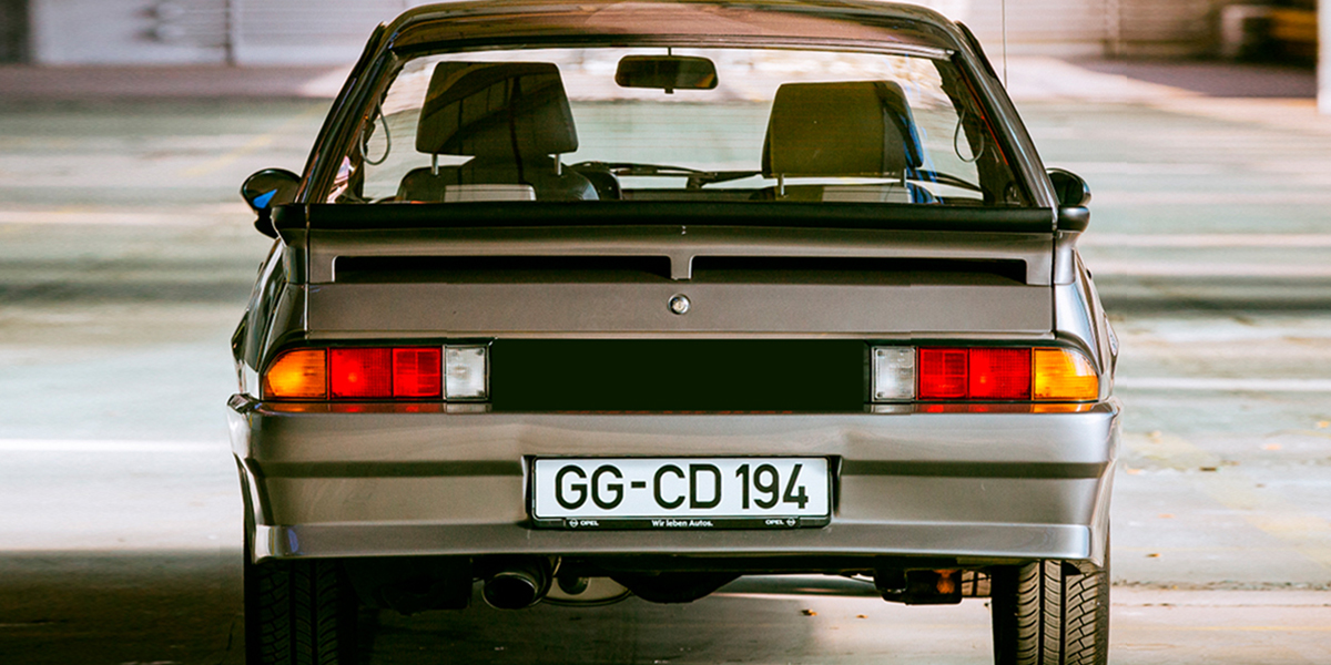 Hemos creado la Inspección Técnica del Brandlover (ITB) para poner a prueba vuestros conocimientos. ¿Todos a punto? ¡Arrancamos! 

Antes de rebautizarse como Opel Manta GSi, ¿cuál era su nombre?

A. Opel Manta GSE
B. Opel Calibra
C. Opel Manta GT/E
