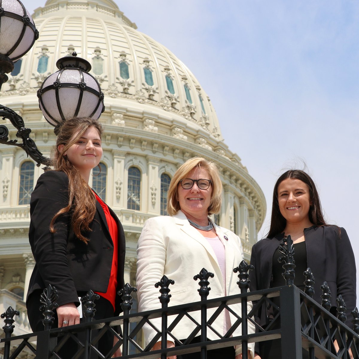 RepFischbach's tweet photo. We’re accepting applications for #SpringInternships in my D.C. and District offices. Click below if you’re interested in gaining valuable experience learning how Congress works and working with me!
Photo below is D.C. Summer interns, Morgan and Val!
#MN07
https://t.co/wQb28mRLNy https://t.co/8onsICKgz9
