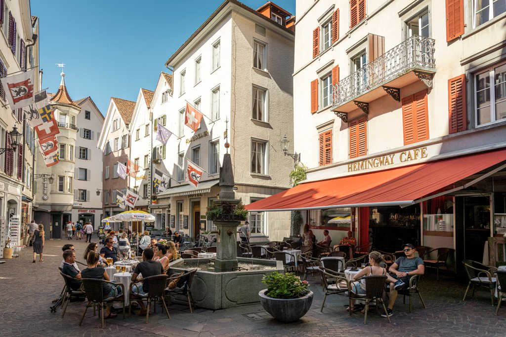 MySwitzerland_e's tweet photo. #ExcursionTip: with a history going back more than 5,000 years, Chur @Churtourismus is the oldest city in Switzerland. The charming old town is entirely car-free and particularly worth visiting:
https://t.co/xuhtY2UDpR
#SwissCities https://t.co/UAfYcyxPp1
