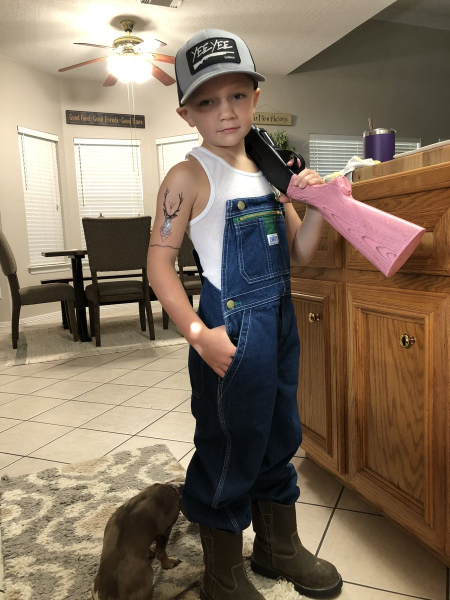 SamSharp_SSS's tweet photo. @JettReddick @RealJoshReddick Earl Dibbles JR. #YeeYee And Dottie. https://t.co/lCGazOTTwx