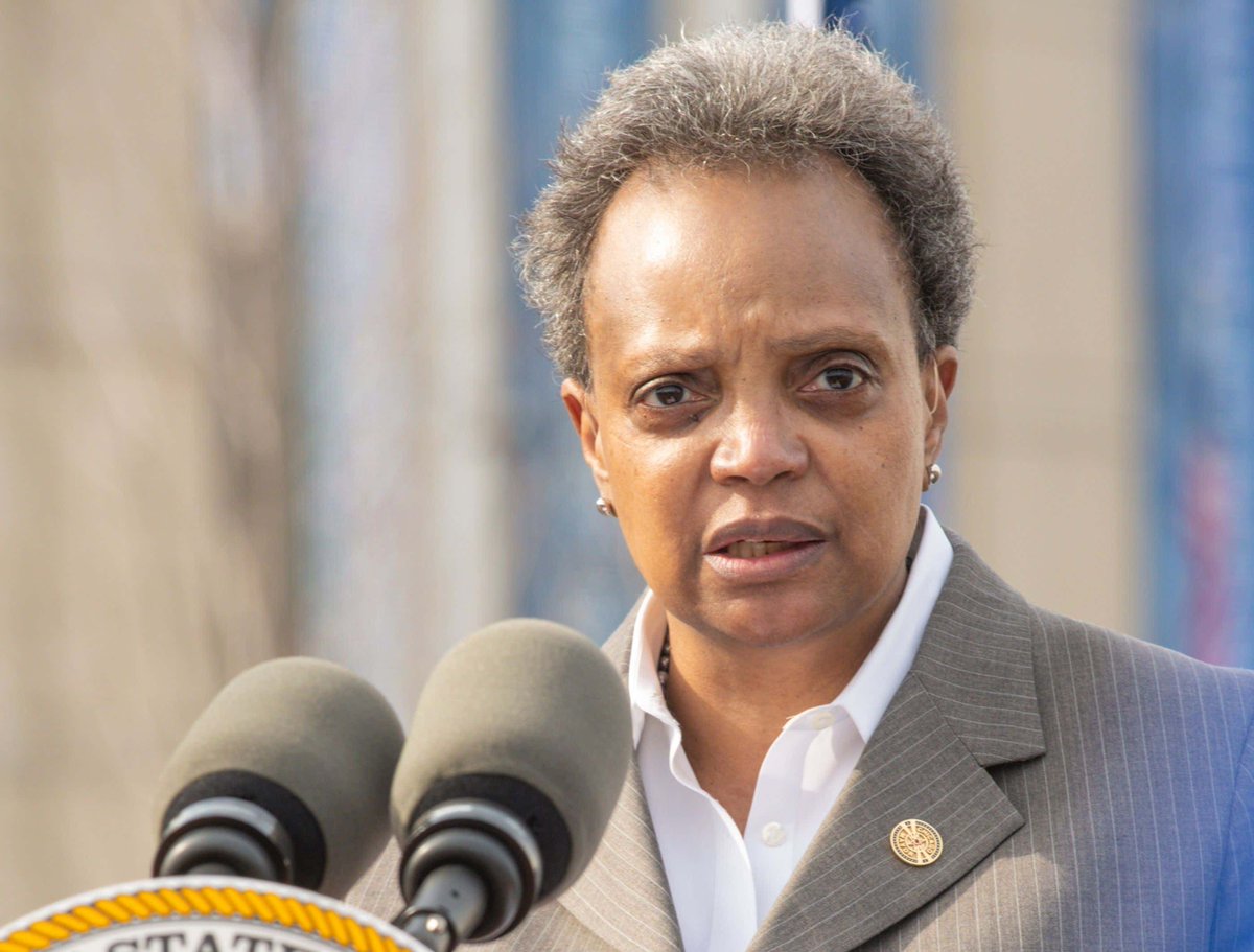 barstoolsports's tweet photo. Comedian Tim Dillon With An All-Time Rant And Review Of Lori Lightfoot's Yelp Profile Where A Company Destroys Our The Chicago Mayor https://t.co/3p3KiFmveE https://t.co/cMDjclllWO