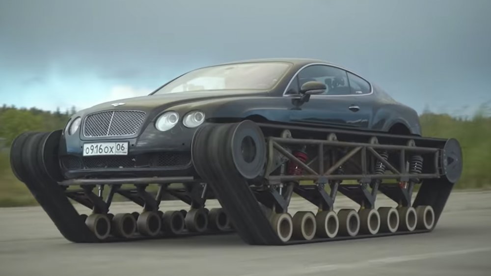 QuirkyRides's tweet photo. The #Ultratank is a #Bentley Continental GT mounted on #tank tracks In #Russia 🇷🇺Where else? It does 81mph Love it or loathe it? https://t.co/eErKmyzds1