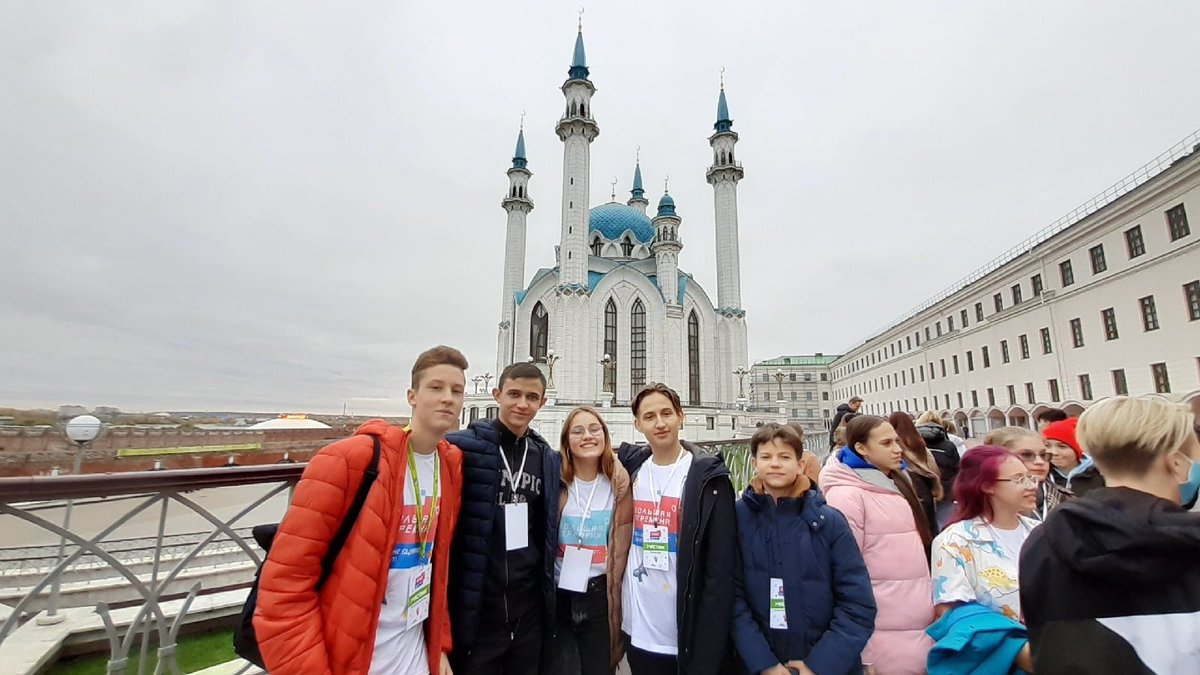 Учащиеся ГБОУ СОШ с. Пестравка Бондарев Никита, Болдырев Никита и Петрова Татьяна стали полуфиналистами Всероссийского конкурса «Большая перемена». С 1 по 3 октября в городе Казань прошел полуфинал для старшеклассников Приволжского федерального округа.
ГОРДИМСЯ И ЖЕЛАЕМ УДАЧИ!!!