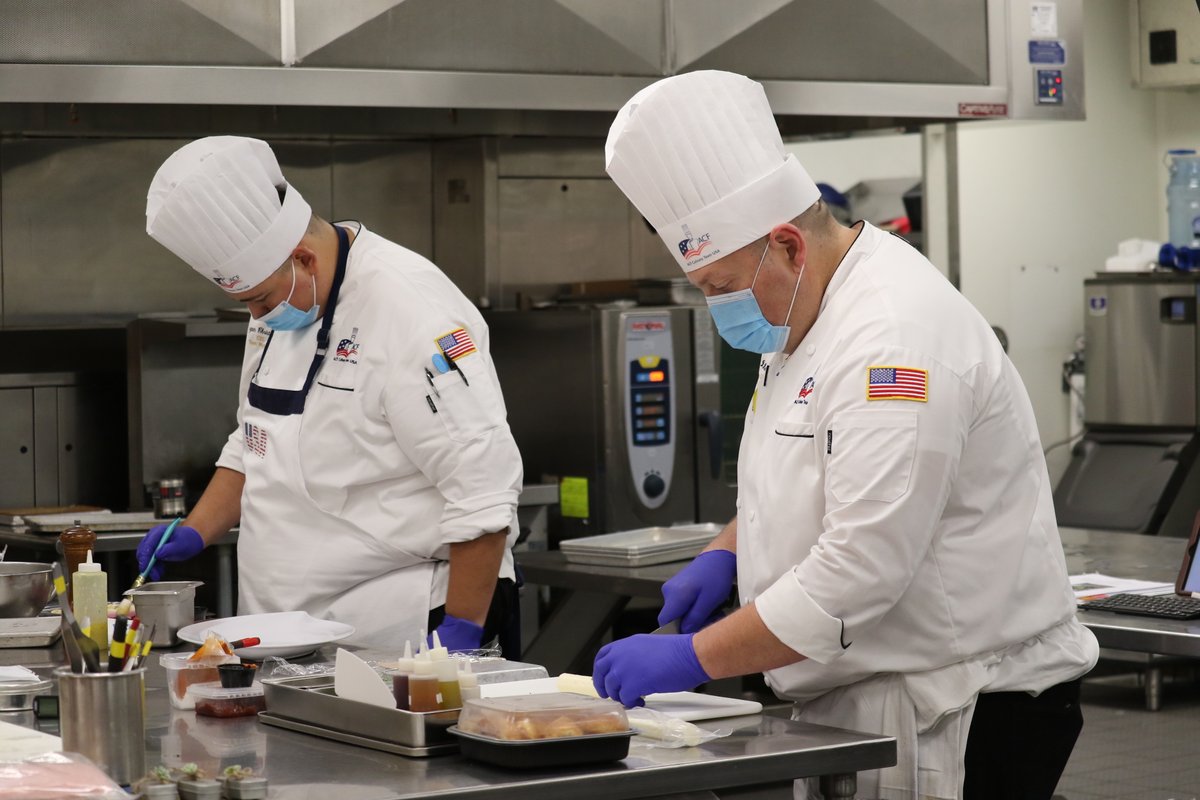 swocc's tweet photo. Thank You ACF Team USA for the exciting week we had learning and working with the chefs, managers, and coaches. The experience was invaluable to our students. #ACFChef #FutureChef #SWOCCbound #OCCI #OCCIbound https://t.co/nZB9LHEmEf