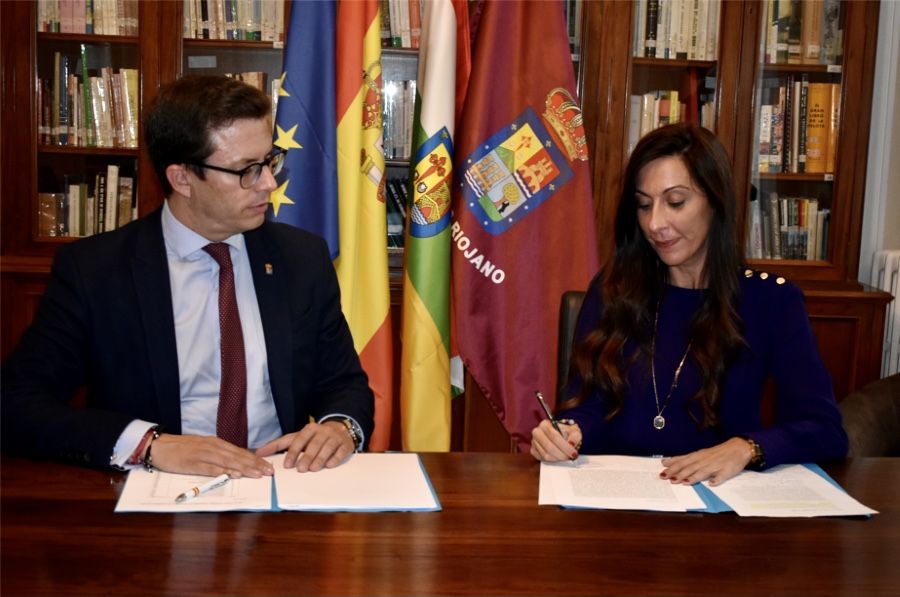 ILERNAFormacion's tweet photo. 🏫#ILERNAMadrid
ILERNA firmó convenio de colaboración con el Centro Riojano en Madrid. Su presidente,@JoseaRuperez, visitó nuestras instalaciones en #Madrid para conocer el proyecto educativo; nuestra directora,@gemmarevill, estuvo en el Centro Riojano.
¡Gracias por la visita! 😉 https://t.co/WomcknLe6N