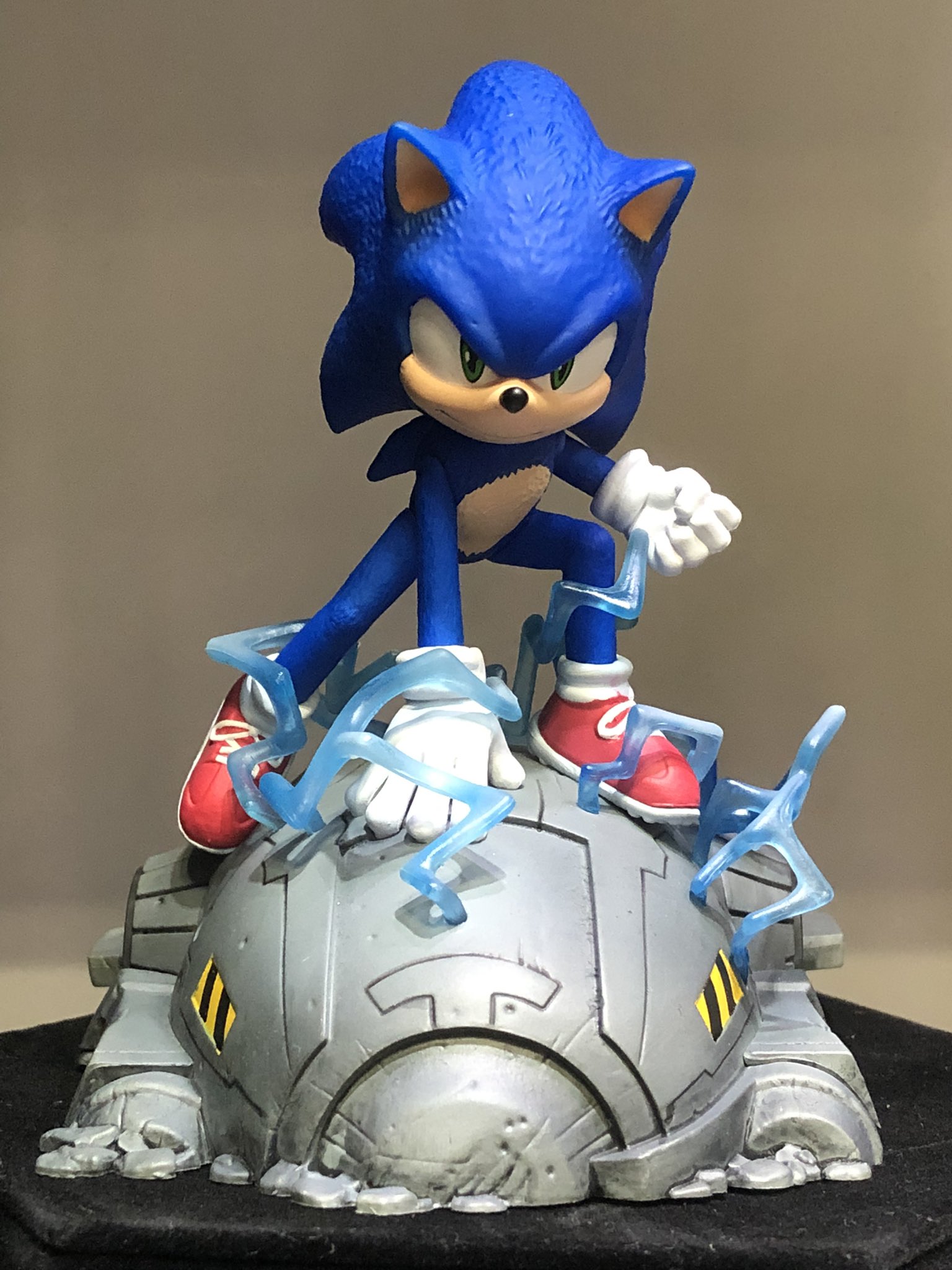 TreasureHuntingSonic on X: Not only does the Sonic movie release today  digitally, but you can now also preorder this Sonic Movie 1/6 scale statue  from your local comic shop! Designed by @JoeAllard