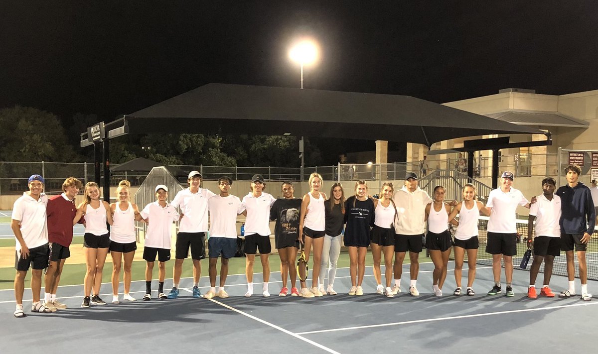 DSISD's tweet image. Congratulations to the DSHS varsity tennis team on claiming a share of the district championship! The Tigers will host Georgetown East View HS in the bi-district round of the playoffs on Tuesday, Oct. 12, at 10 a.m. Good luck Tigers! #DrivingSuccess