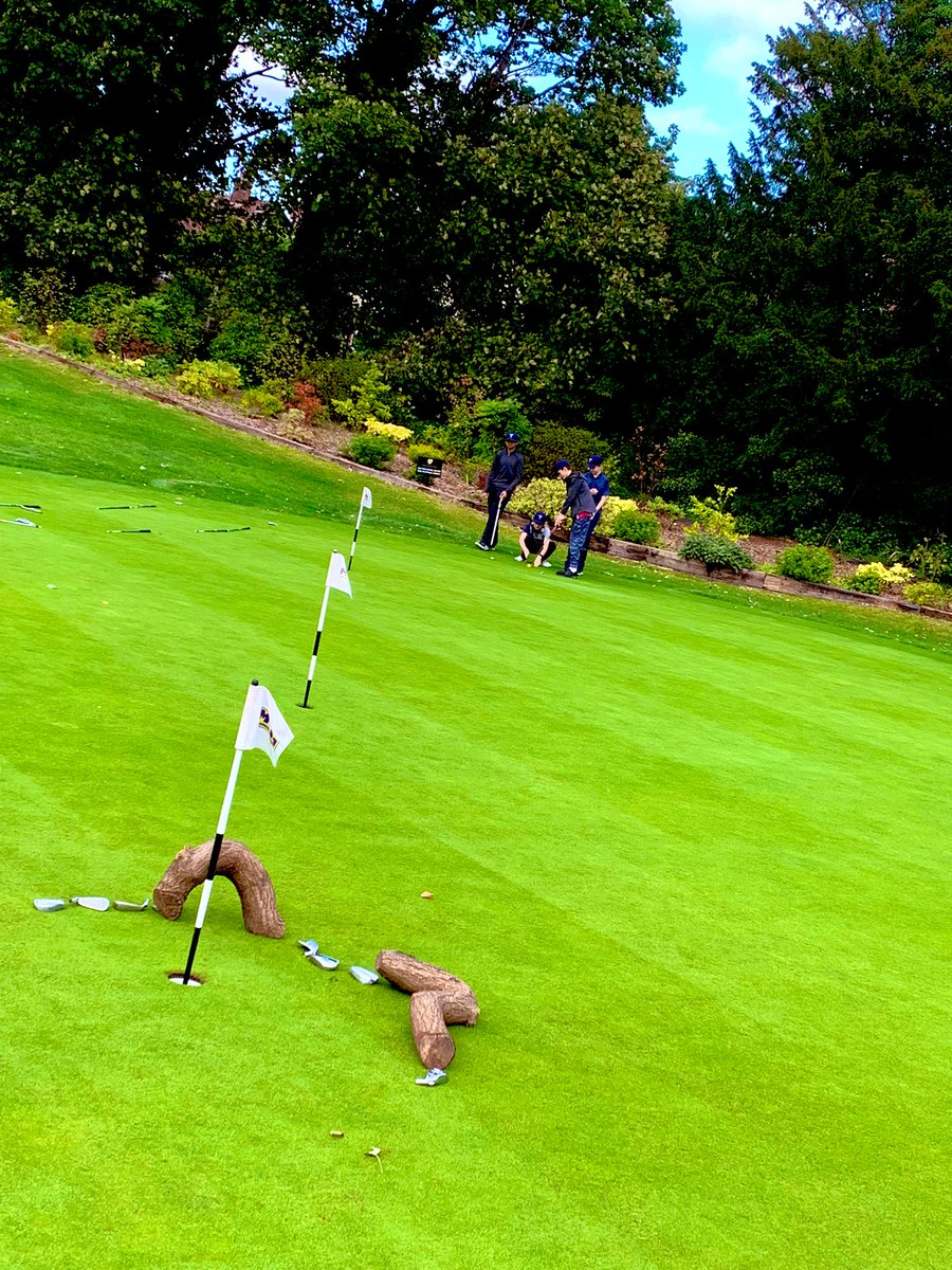 Some interesting golf challenges for the <a href="/Tranby_school/">Tranby</a> year 9 boys today <a href="/hullgcpros/">Hull Golf Club</a>