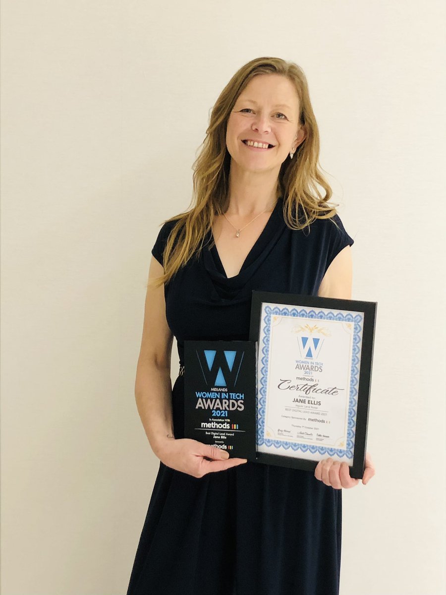 I’m so honoured to have won the Beat Digital Lead award at Midlands Women in Tech, thank you so much to everyone who has supported me. What a fabulous evening full of inspirational women #MWIT21