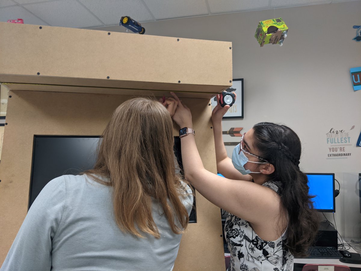 cs_deer's tweet photo. Our students have serious skills. Updates coming soon. 
#arcade #yearlongproject #projectbasedlearning #deerthatcode #deerparkhighschool #dpisd #godeer https://t.co/f2eFA9xTwG