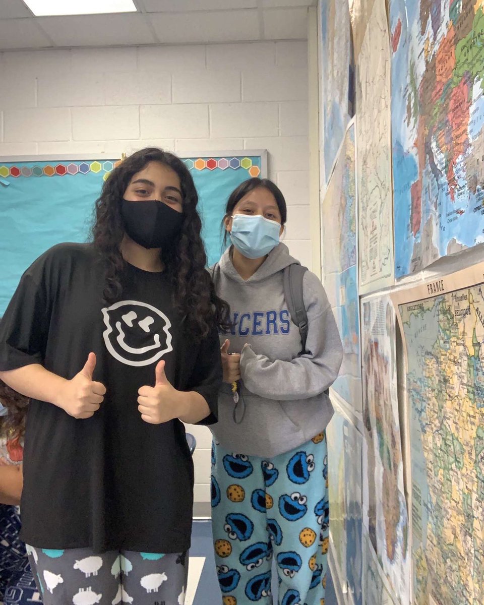jacely16's tweet photo. pajama Thursday #lancerspirit23 https://t.co/OHCU3p6poP
