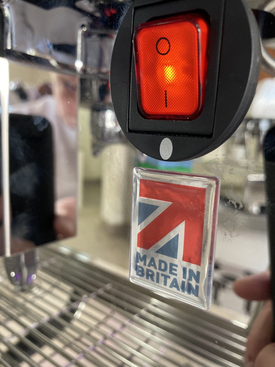 FracinoSales's tweet photo. A container full of British manufactured espresso machines left today for Australia #madeinbritain #CoffeeLovers #mobilecoffee https://t.co/ffzeSedV3A