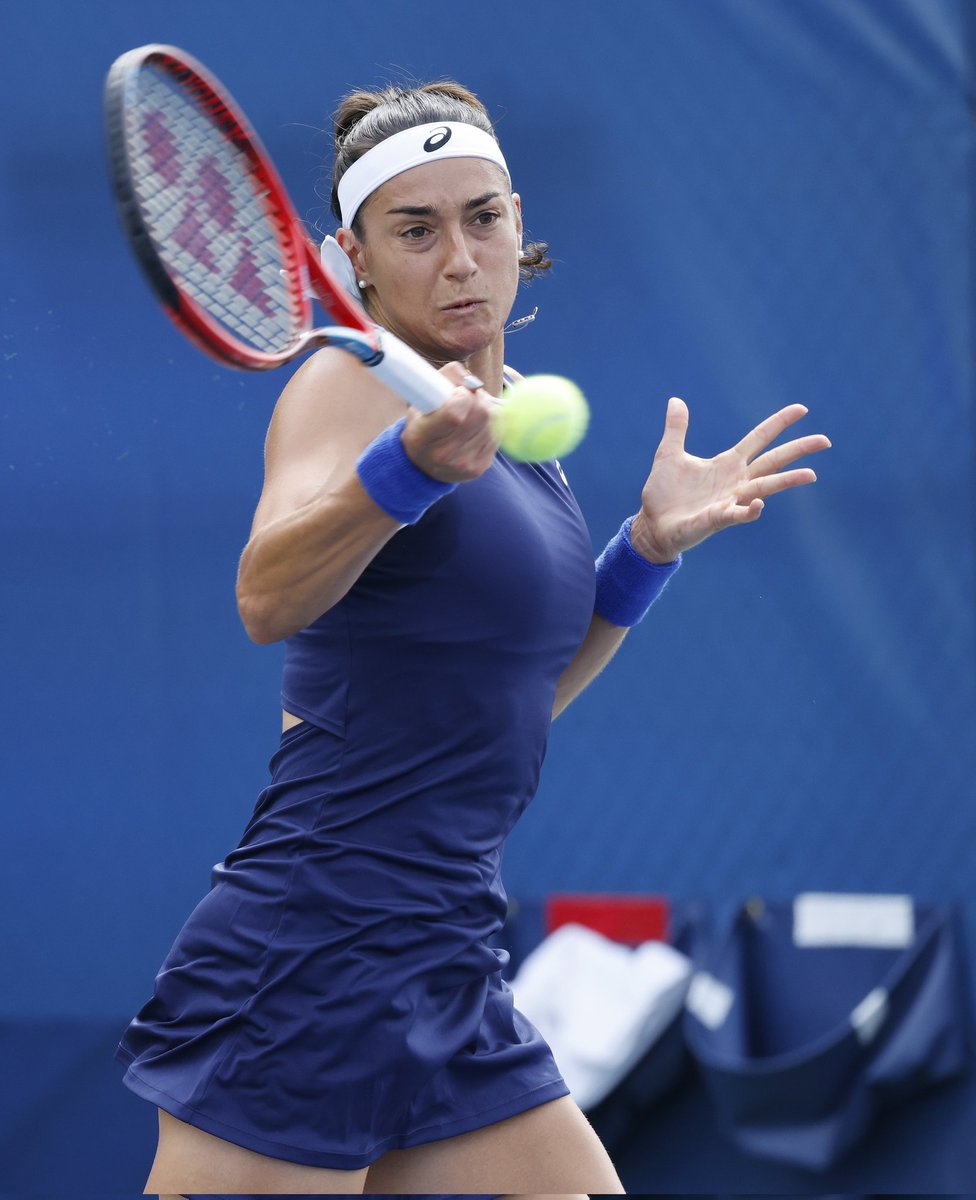 WeAreTennisFR's tweet photo. Caro passe son tour !

Caroline Garcia remporte le 2ème France - Belgique du soir face à Kristen Flipkens 5-7 6-4 6-0 pour continuer au 2nd tour du @BNPPARIBASOPEN https://t.co/FuDtm8yFQc